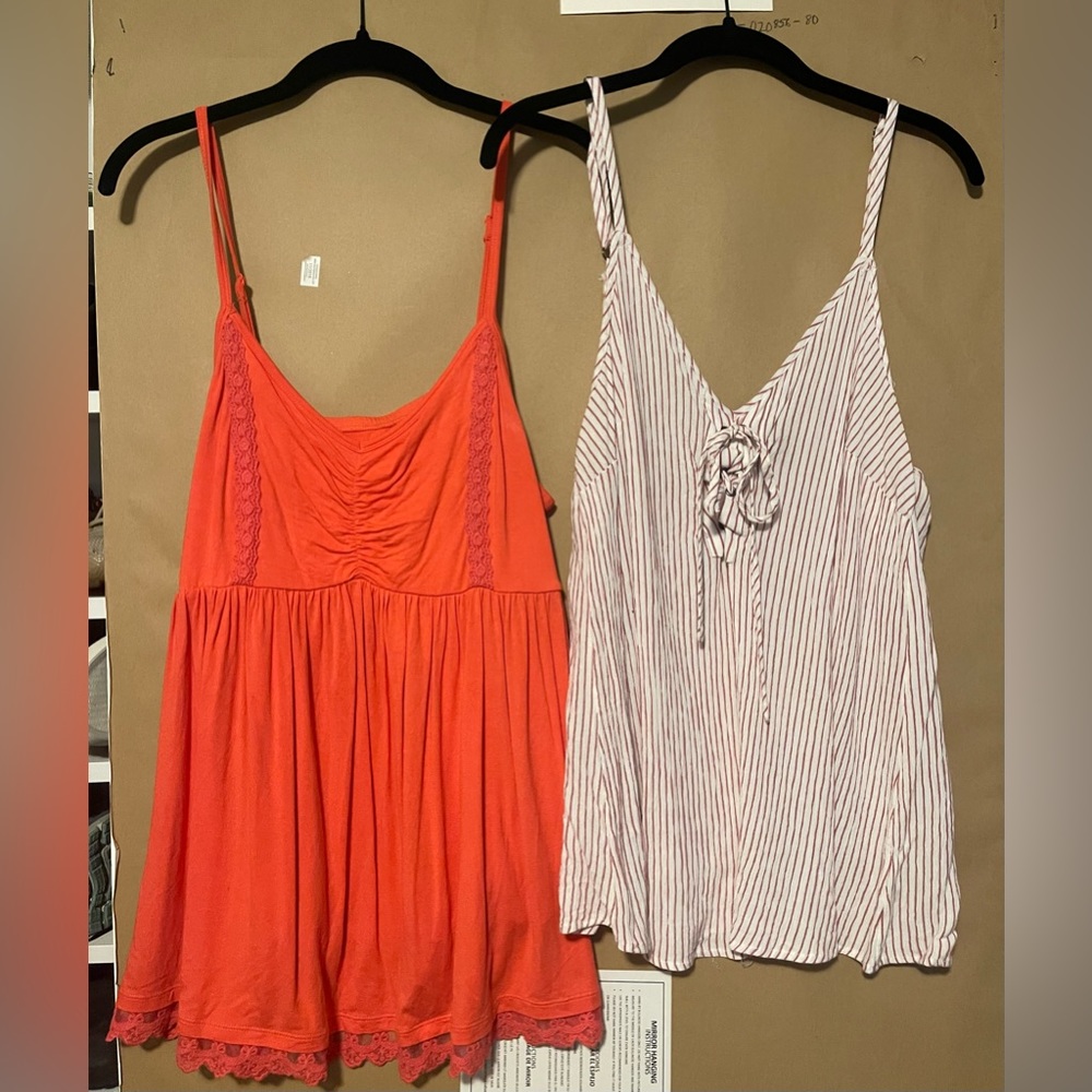 Lot of 4 Torrid Red and Pink tops, size 1x EUC